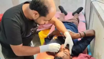 ক্যানিং ১: ক্যানিং মাতলা সেতু সংযোগকারী রাস্তায় বাইক দুর্ঘটনায় আহত 2, চিকিৎসাধীন ক্যানিং মহকুমা হাসপাতালে
