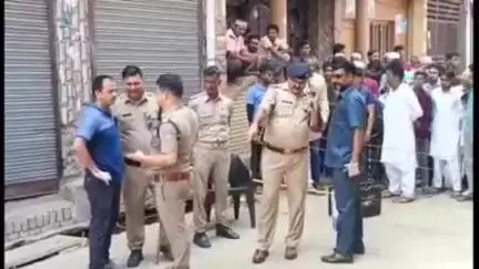 नारासन: मंगलौर में बकरीद की नमाज पढ़कर घर लौट रहे युवक की धारदार हथियार से गला रेतकर की गई हत्या