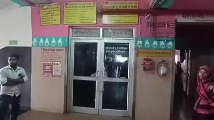 बदायूं: महिला अस्पताल के SNSU वार्ड में 3 बच्चों की इलाज के दौरान हुई मौत, वेंटीलेटर के अभाव में गई जान