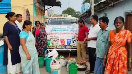 నారాయణ్​ఖేడ్: మున్సిపాలిటీలో 100 రోజుల ప్రణాళిక కార్యక్రమం, చెత్త సేకరణపై అవగాహన కల్పించిన మున్సిపల్ అధికారులు