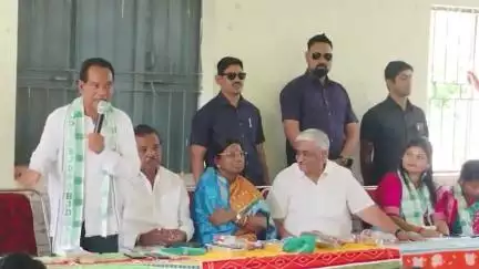 ରାୟଗଡା: ଗୁଣପୁର ନିର୍ବାଚନ ମଣ୍ଡଳୀରେ ବିଜେଡିର ସଙ୍ଗଠନକୁ ବୃଦ୍ଧି କରିବା ପାଇଁ ରାମନାଗୁଡ଼ାରେ ଦୁଇ ବରିଷ୍ଠ ନେତାଙ୍କ ସମୀକ୍ଷା