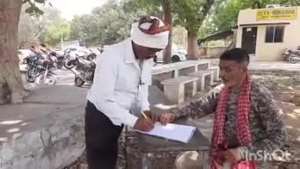 पोरसा: महावीर वेयर हाउस के पास रहने वाले मामा ने भांजे के खिलाफ पुलिस थाने में शिकायत की, कहा- भांजा गाली-गलौज करता है