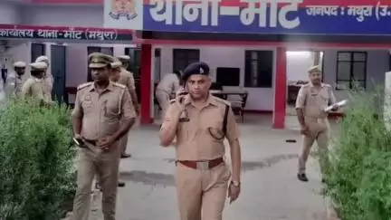 मांट: देहात क्षेत्रों में बकरीद पर एसपी आरए ने मस्जिदों की सुरक्षा का किया निरीक्षण, मांट थाने का भी किया औचक निरीक्षण