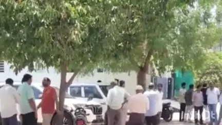 అక్రమ గ్రావెల్ తవ్వకం కేసులో మాజీ మంత్రి కాకాణి అనుచరుడుకి బెయిల్