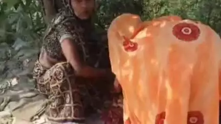 रुदौली: CHC रुदौली से रेफर हुई महिला का डेढ़ सौ मीटर दूर प्रसव होने पर लापरवाही का आरोप, दो वीडियो हुए वायरल