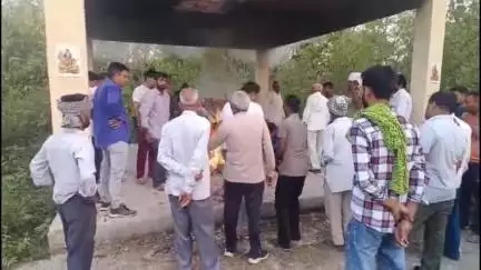 बंगाणा: डोहगी में खुद को गोली मारकर आत्महत्या करने वाले सुरेंद्र की पत्नी ने भी तोड़ा दम