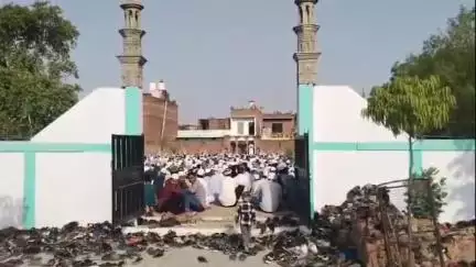 हमीरपुर: सुमेरपुर कस्बा सहित ग्रामीण क्षेत्रों में अमन-चैन की दुआ के साथ मनाया गया ईदुल अजहा का पर्व