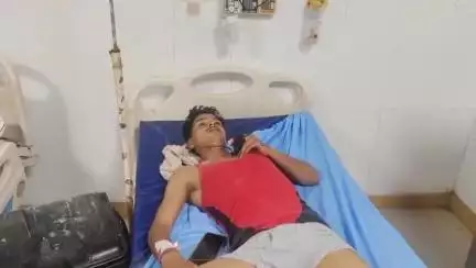तिर्वा: ठठिया के कड़ेरा पट्टी गांव के सामने पुलिस की गाड़ी हादसे का शिकार, सिपाही समेत दो घायल