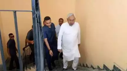 पटना ग्रामीण: मुख्यमंत्री ने गर्दनीबाग में निर्माणाधीन ऑफिसर्स इनक्लेव का निरीक्षण किया, जल्द निर्माण पूरा करने का निर्देश दिया