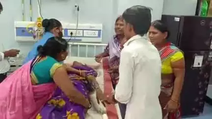 बिहार: अम्बेर शेखना मोहल्ला: महिला को लगा बिजली का करंट, इलाज के लिए मॉडल अस्पताल में भर्ती
