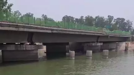 करनाल: करण लेक के पास पश्चिमी यमुना नहर में लड़की ने लगाई छलांग, मौके पर पहुंची पुलिस