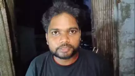 बैरिया: मोबाइल चोर की तलाश में बैरिया पुलिस ने जन सेवा संचालक को किया हिरासत में, पीड़ित ने पुलिस अधीक्षक से लगाई गुहार