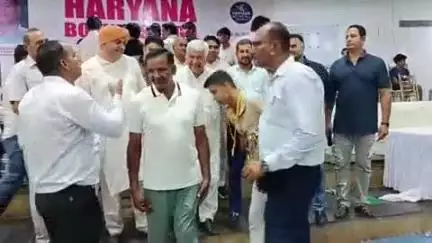 रोहतक: राजीव गांधी खेल स्टेडियम में हिमानी व वंशिका ने हरियाणा बॉक्सिंग संघ की जूनियर प्रतियोगिता में जीता गोल्ड मेडल