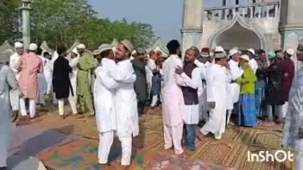 नारायणपुर: नारायणपुर, महतोडीह समेत कई स्थानों पर पारंपरिक रूप से मनाई गई बकरीद