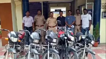 नागपूर शहर: दुचाकी चोरी करणारा विधी संघर्षग्रस्त बालक पोलिसांच्या ताब्यात : मल्हारी डोईफोडे पोलीस उपनिरीक्षक