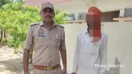 राजापुर: राजापुर थाना पुलिस ने 22 क्वार्टर देशी शराब के साथ एक अभियुक्त को किया गिरफ्तार, आबकारी अधिनियम के तहत की कार्रवाई