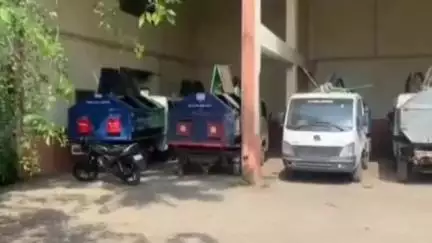 अंबाजोगाई: तीन महिन्यापासून थकलेल्या पगारी द्या, अंबाजोगाई सफाई कर्मचाऱ्यांची मागणी #Jansamasya