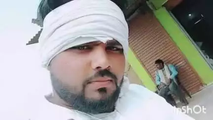 भितरवार: मछरिया गांव के पास सड़क किनारे गड्ढे में बाइक सहित मिला युवक का शव