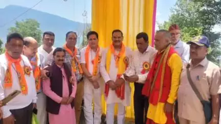 टिहरी: प्रतापनगर के विधायक विक्रम सिंह सिंह नेगी ने मिलना ब्लॉक के कुड़िया सौड़ गांव में 18 महापुराण कार्यक्रम में की शिरकत