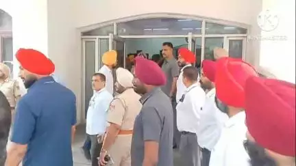 ਪਟਿਆਲਾ: ਸਮਾਣਾ ਸਕੂਲ ਵੈਨ ਸੜਕ ਹਾਦਸੇ ਵਿੱਚ ਮਾਰੇ ਗਏ ਸਕੂਲੀ ਬੱਚਿਆਂ ਦੇ ਪੀੜਤ ਪਰਿਵਾਰਾਂ ਨੂੰ ਮਿਲਣ ਪਹੁੰਚੇ CM ਪੰਜਾਬ
