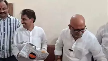 सहारनपुर: सांसद इमरान मसूद के घर ईद की बधाई देने पहुंचे कांग्रेस प्रदेश अध्यक्ष अजय राय, बोले- उप्र पंचायत चुनावों में अकेले लड़ेंगे