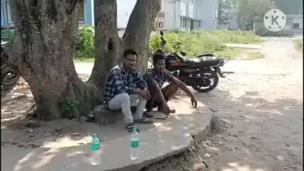 রায়গঞ্জ: গাড়ির ধাক্কায় গুরুতর জখম এক পুলিশ কর্মী সহ ২ ব্যক্তির রায়গঞ্জ মেডিকেলে চিকিৎসাধীন অবস্থায় মৃত্যু, চাঞ্চল্য মিরুয়ালে