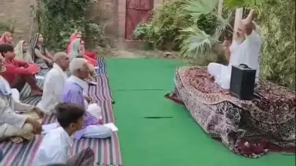 हमीरपुर: सुमेरपुर में चल रहे आर्य समाज के ध्यान योग में आचार्य सत्यव्रत ने कहा, ईश्वर को पाने के लिए अपनाएं अष्टांग योग