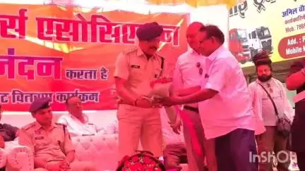 दुर्ग: भिलाई ट्रक ट्रेलर ट्रांसपोर्ट्स एसोसिएशन की ऐतिहासिक पहल, 1000 से अधिक ड्राइवर, हेल्पर और सुपरवाइजर को मिला जीवन बीमा