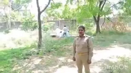 एटा: जैथरा पुलिस ने मानवता की मिसाल पेश, महिला के शव का विधि विधान से कराया अंतिम संस्कार