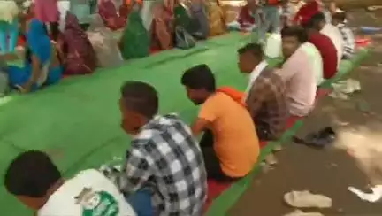 होशंगाबाद नगर: नर्मदापुरम: सर्किट हाउस रोड पर चोरे परिवार द्वारा सामूहिक भंडारे का आयोजन