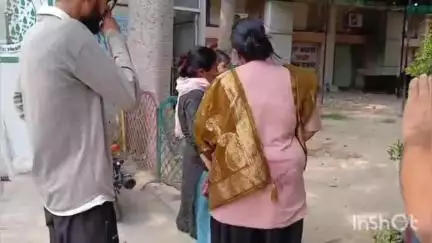 सोनीपत: सोनीपत के महलाना गांव में महिला पर जानलेवा हमला, ससुर ने बहू की कमर पर फरसा मारा
