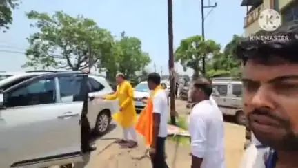 খানাকুল ১: তৃণমূলের আসল চেহারা হলো অনুব্রত,সামনের ভোটে তাকে ফেস করে ভোটে লড়বেন দিদিমনি,আরামবাগে মুখ্যমন্ত্রীকে কটাক্ষ BJP সাংসদের