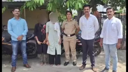 शहरातील महिला स्वाधार गृहातून पळालेल्या दोन मुलींना घेतलं ताब्यात