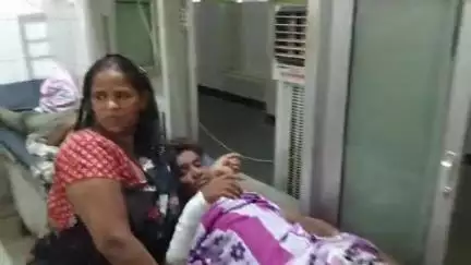 सीतापुर: जलालपुर में तेज रफ़्तार ऑटो अनियंत्रित होकर पलटा, एक बच्चा गंभीर रूप से घायल