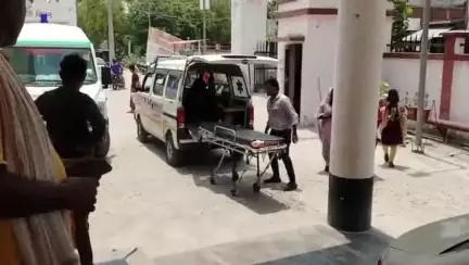 लालगंज: उबारपुर में स्थित ईंट भट्टे पर काम कर रहे मजदूर की अचानक तबियत बिगड़ने से हुई मौत, मचा हड़कंप और चर्चाएं शुरु