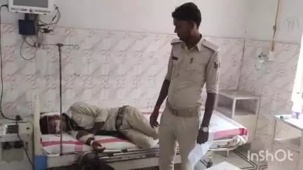 मधेपुरा: ग्वालपाड़ा पुलिस ने ग्वालपाड़ा बाजार से जहर खाए किशोर कुमार शर्मा को अस्पताल में भर्ती कराया