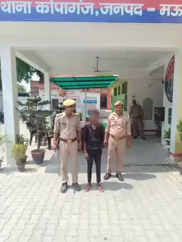 मऊ: कोपागंज पुलिस ने अपहरण सहित अन्य मामलों में वांछित एक अभियुक्त को किया गिरफ्तार