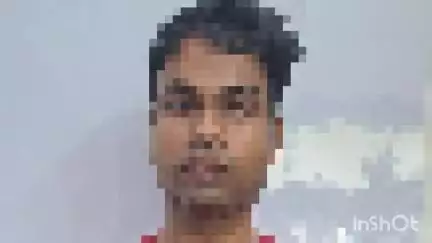 বাগদা: বধূ নির্যাতনের অভিযোগে বাগদা এলাকা থেকে এক ব্যক্তিকে গ্রেপ্তার করল বাগদা থানার পুলিশ