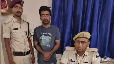 जमालपुर: रेल थाना जमालपुर पुलिस ने स्टेशन से शराब लेकर निकल रहे 1 तस्कर को किया गिरफ्तार