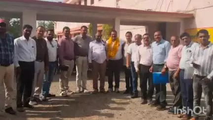 मनावर: विकासखंड स्त्रोत समन्वयक तुकाराम पाटीदार की सेवानिवृत्ति पर सम्मान समारोह आयोजित