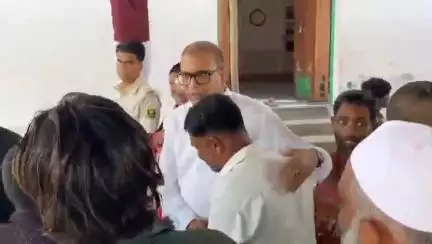 परबत्ता: बकरीद पर्व पर विधायक ने किया क्षेत्र भ्रमण, लोगों को दी बधाई