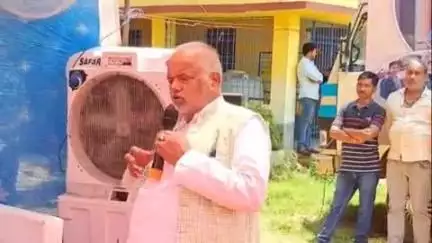 शेखपुरा: अंबारी प्लस टू उच्च विद्यालय में आयोजित महिला संवाद कार्यक्रम में शामिल हुए ग्रामीण विकास मंत्री सरवन कुमार