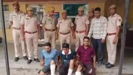 लाडपुरा: भीमगंजमंडी पुलिस ने रंगपुर पुलिया पर फायरिंग कर जानलेवा हमला करने वाले 3 इनामी शातिर बदमाशों को किया गिरफ्तार