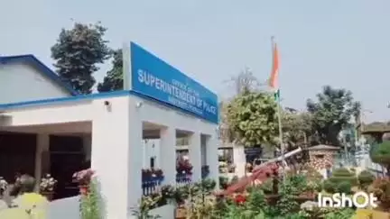 পুরুলিয়া ২: গয়া স্টেশনে চুরির ঘটনায় পুরুলিয়া থেকে গ্রেপ্তার এক মহিলা সাংবাদিক সম্মেলনে জানালেন অতিরিক্ত পুলিশ সুপার
