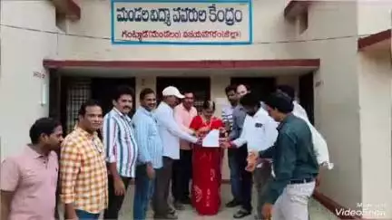 గజపతినగరం: గంట్యాడ ఎంఈఓ కార్యాలయం వద్ద  ఉపాధ్యాయసంఘాలఐక్యవేదిక ఆధ్వర్యంలో నిరసన : ఎస్ జి టి లకు మాన్యువల్ కౌన్సిలింగ్ నిర్వహించాలని