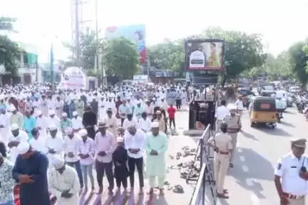 సిద్దిపేట అర్బన్: బక్రీద్ పండుగ సందర్భంగా సిద్దిపేట పోలీస్ కమిషనరేట్ వ్యాప్తంగా బందోబస్తు ఏర్పాట్లను పర్యవేక్షించిన సీపీ అనురాధ
