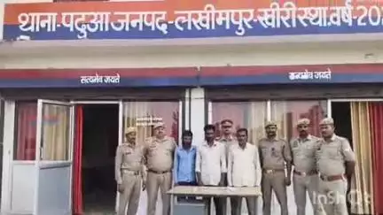 निघासन: पढ़ुआ थाना पुलिस ने चोरी का माल बरामद कर तीन आरोपी जम्हौरा मोड़ से किए गिरफ्तार
