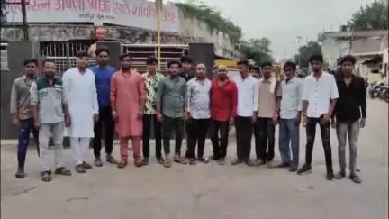 जालना: 'हद कर दी आपने' महावितरणच्या कारभारावर माळीपुरा भागातील नागरीकांच्या संतप्त प्रतिक्रिया. #Jansamasya