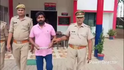 मऊ: बरगढ़ थाना पुलिस टीम ने चाकू से हमला कर चोट पहुँचाने वाले आरोपी को चाकू के साथ किया गिरफ्तार