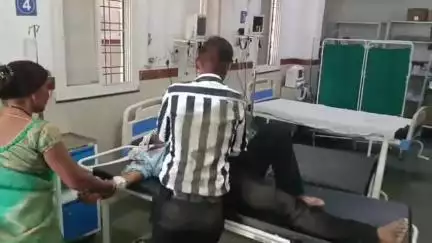 पांडुरना: भंदारगोंदी हाईवे पर सड़क हादसे में 3 लोग हुए घायल, बाइक का पिछला टायर फटने के कारण हुआ हादसा